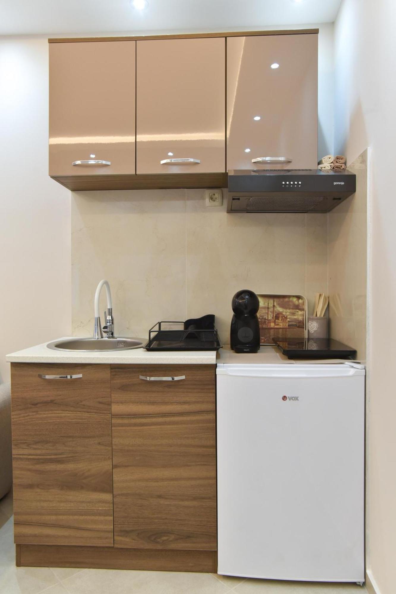 Vila Apartments Lidija Petrovac Екстер'єр фото
